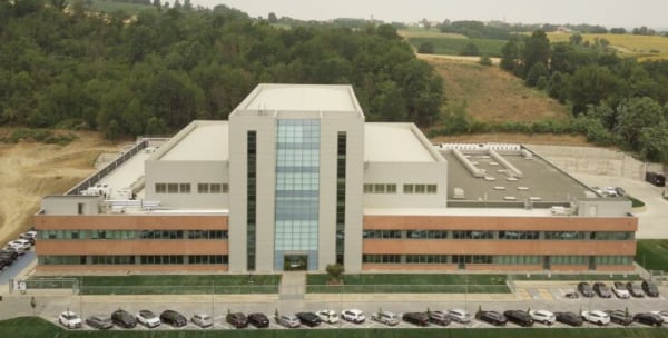 Dentro alle fabbriche che modellano il futuro